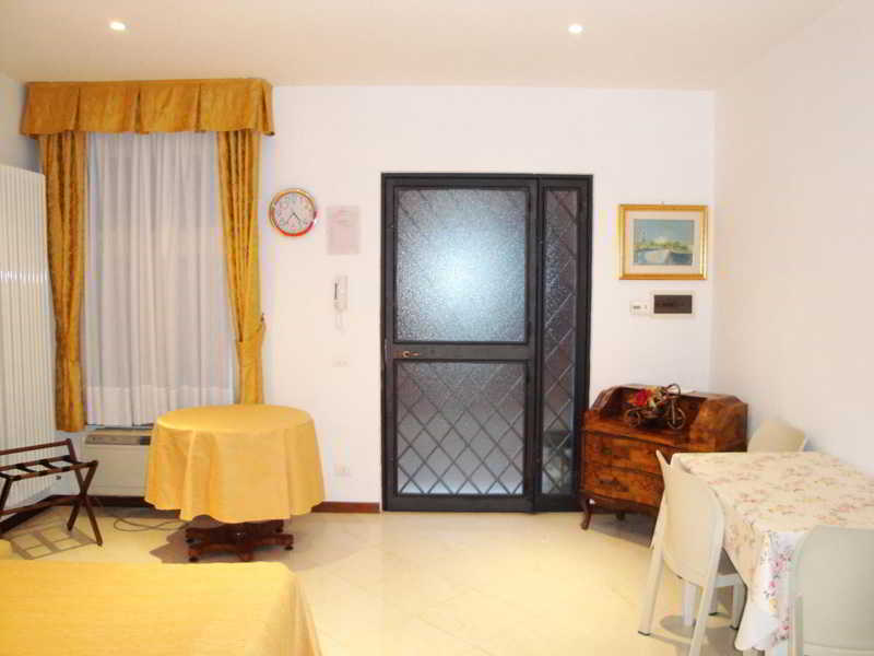 Ariel Silva Hotel Venezia