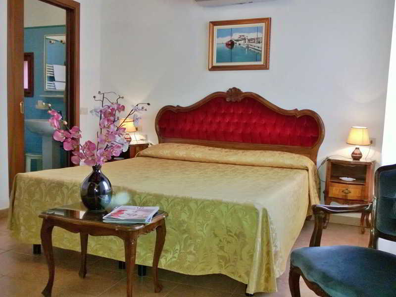 Ariel Silva 2* Venise